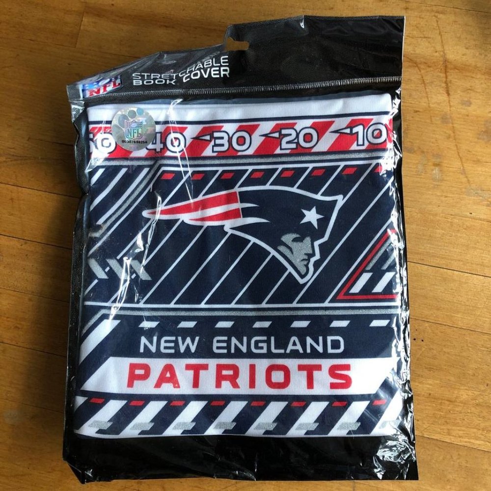 New England Patriots STRETCHABLE BOOK COVER